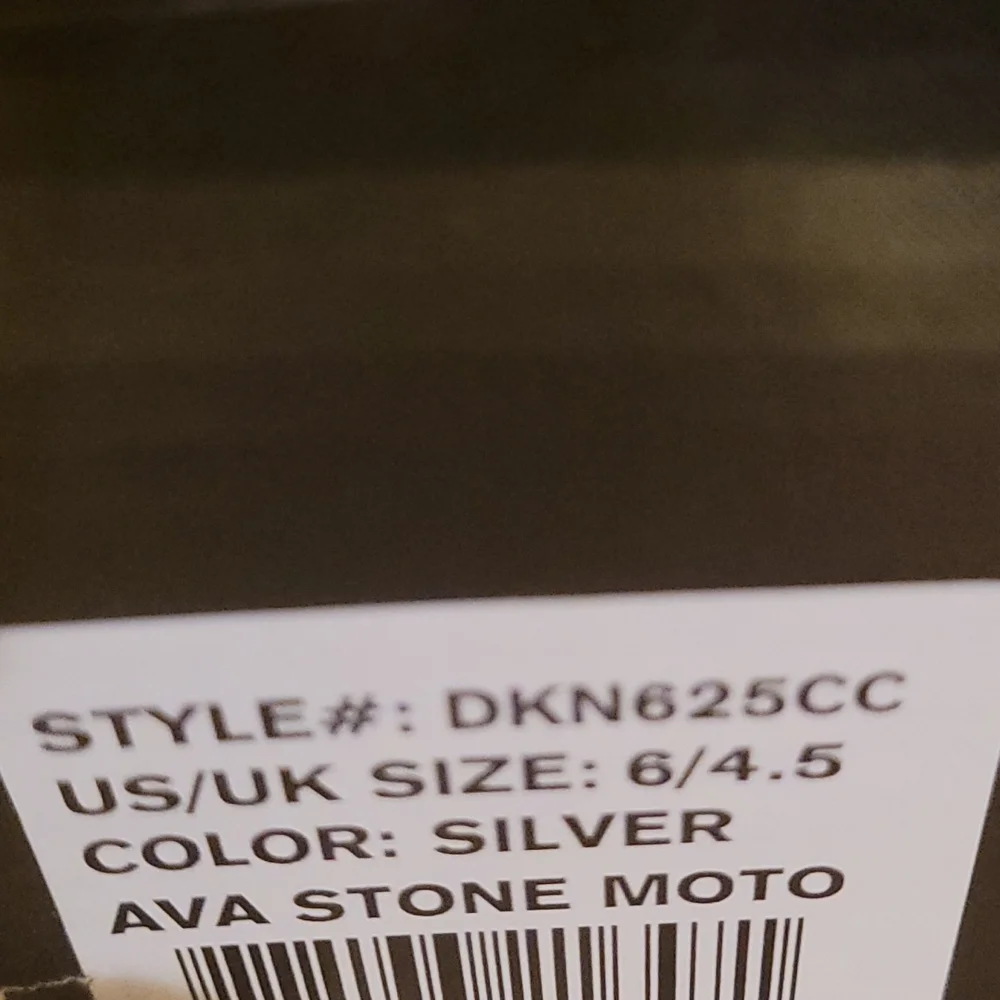 New DKNY Ava Stone Moto boots size 6 youth equals size 8 women's. - Picture 6 of 7